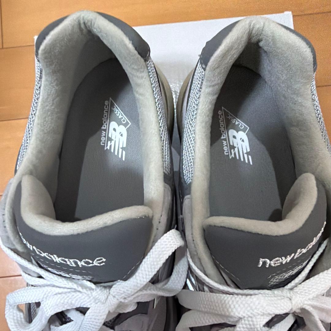 ニューバランスU992GYサイズ28cm色はグレイ
