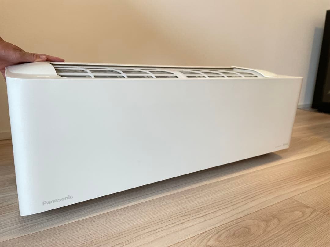 Panasonic Eolia ホワイトエアコン 本体