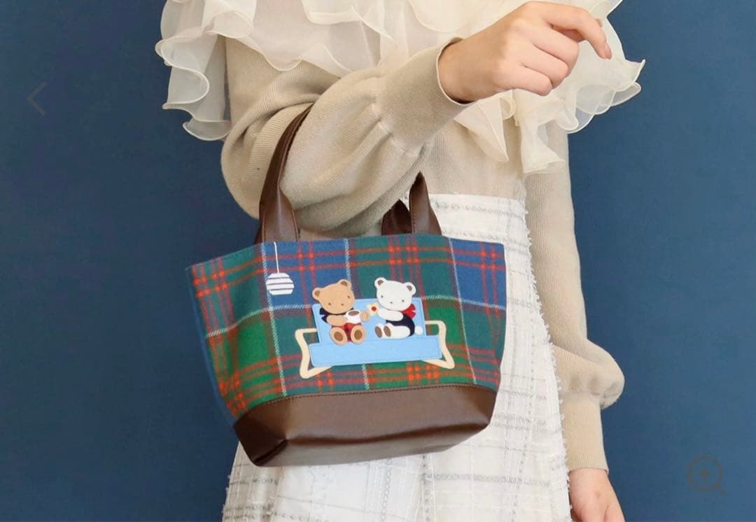 本日限定【使用一回・美品】ファミリア　タータンチェック　クリスマス　バッグ