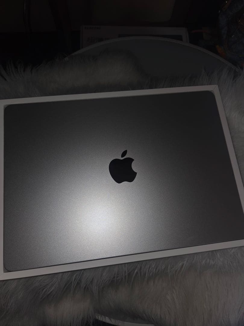 Apple MacBook M2 8GB 13.6インチ本体Applecare+