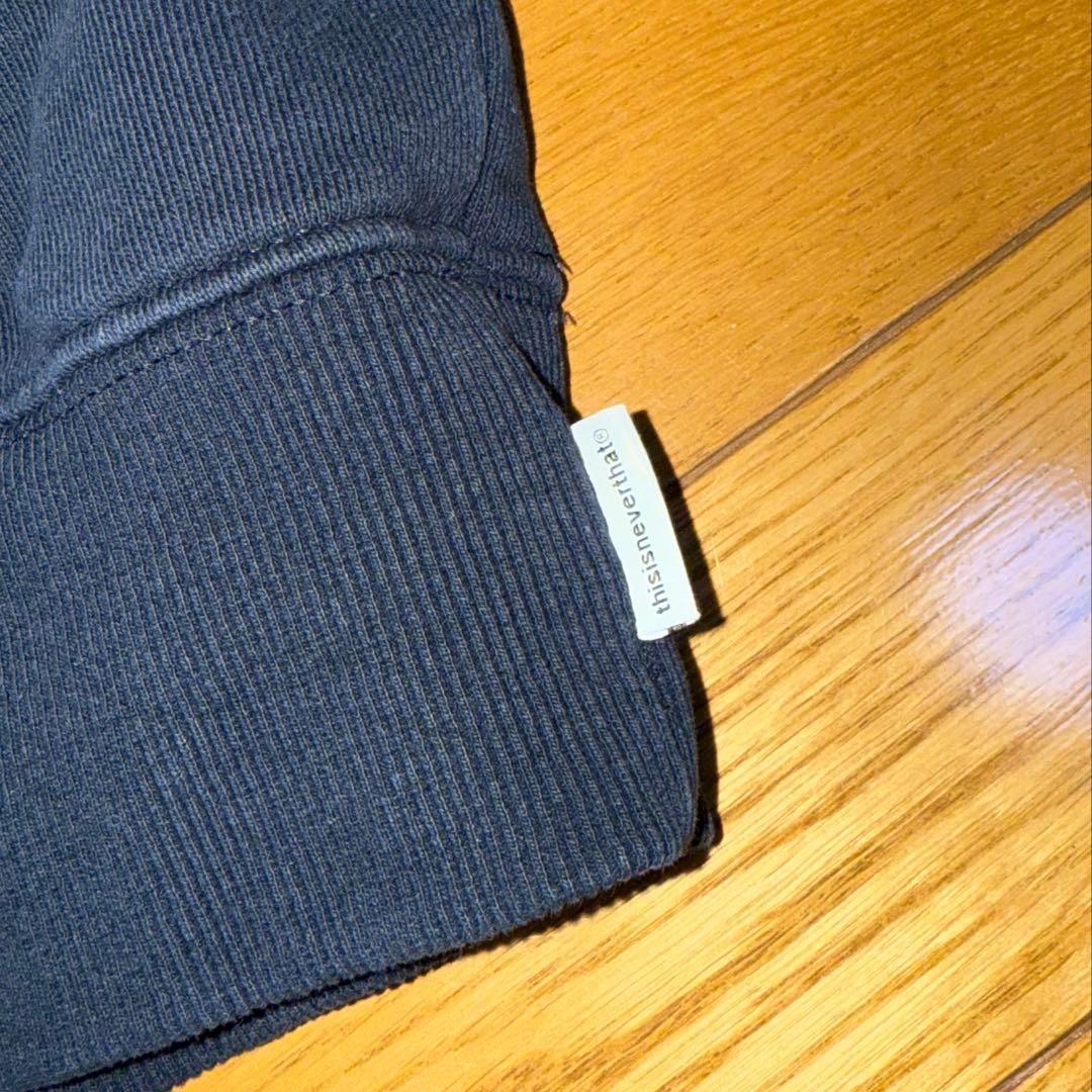 thisisneverthat ネイビー トレーナー Sサイズ