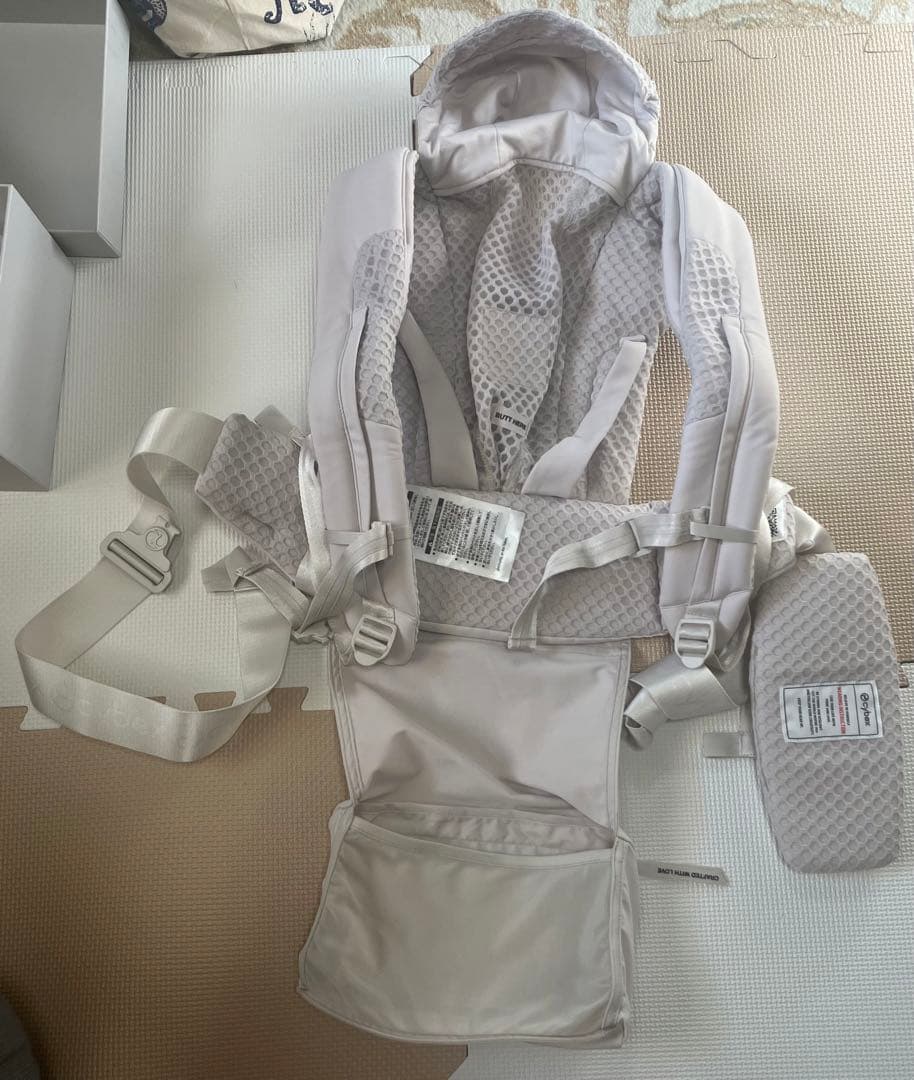 CYBEXコヤ　キャリア　抱っこ紐　限定カラー　ライトベージュ