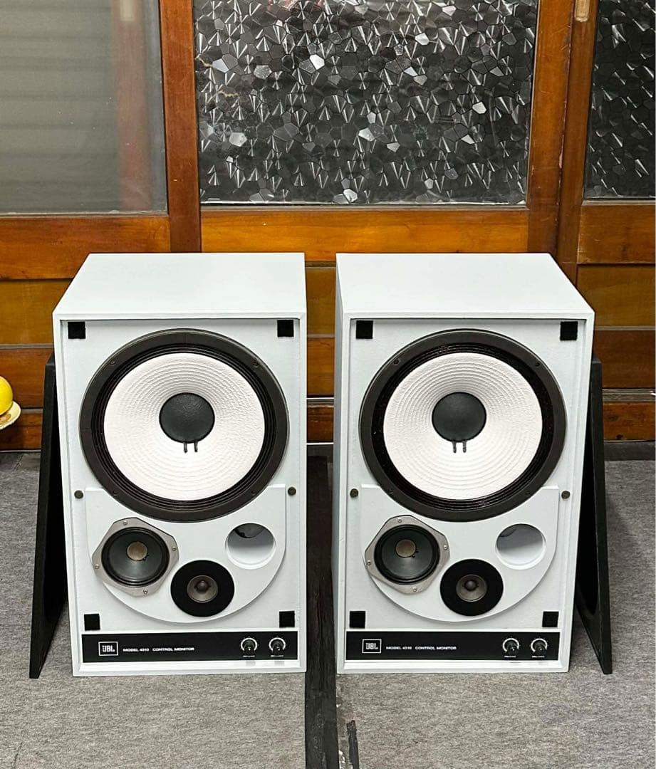 JBL 4310 スピーカーペア。動作品（美品)