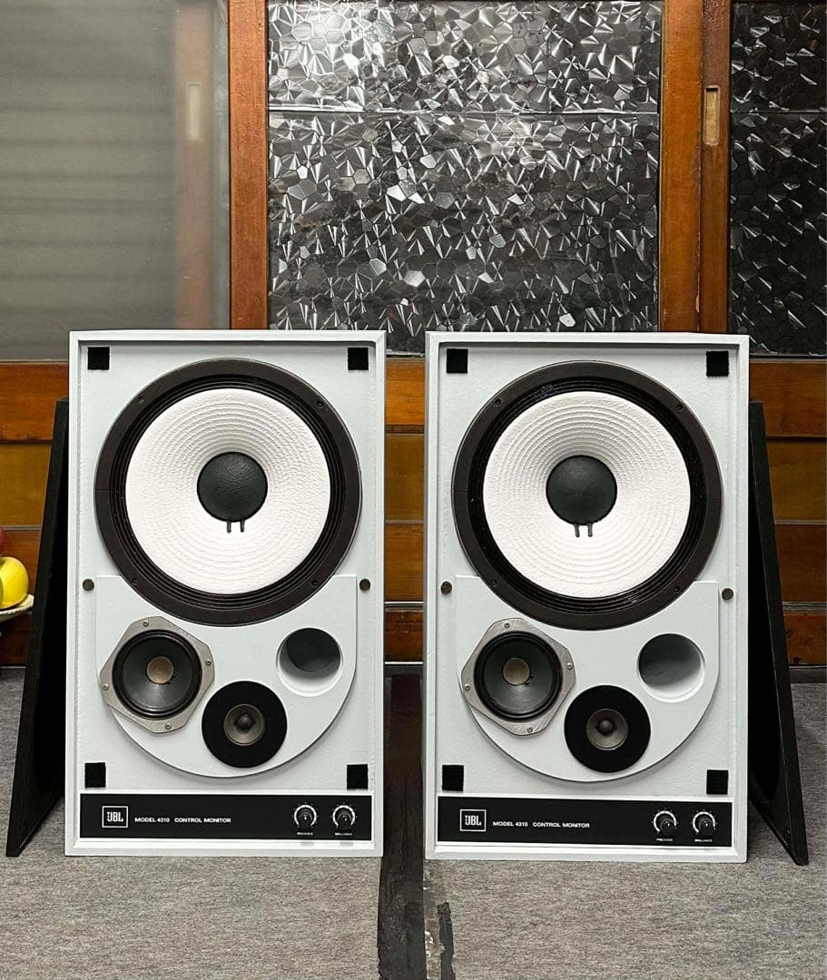 JBL 4310 スピーカーペア。動作品（美品)