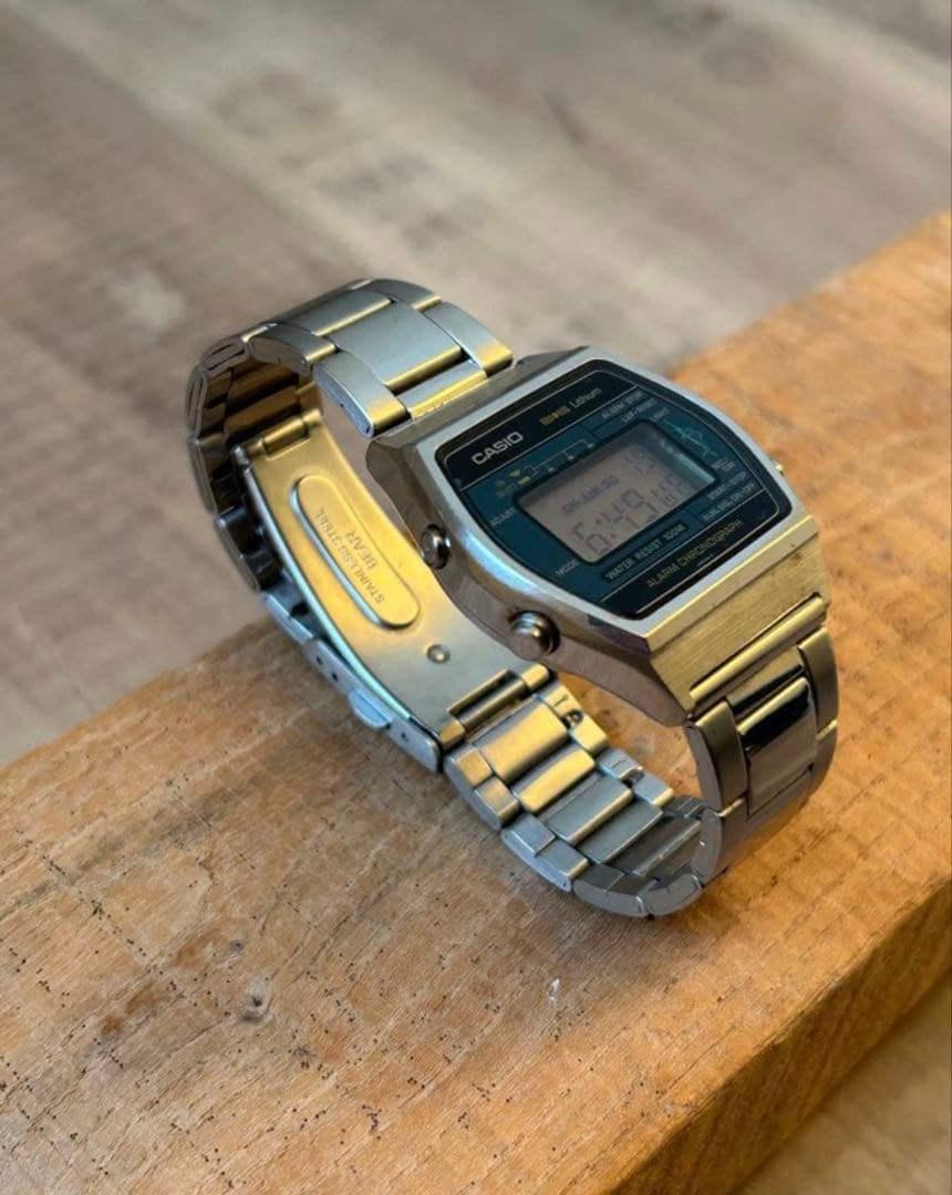 【CASIO】W-250 ヴィンテージ 整備済み　電池交換済み