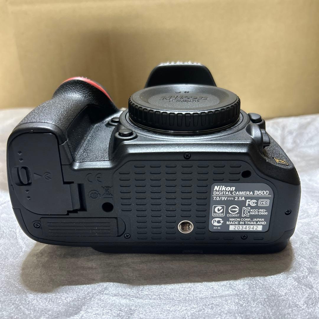 Nikon デジタル一眼レフカメラ D600 ボディー