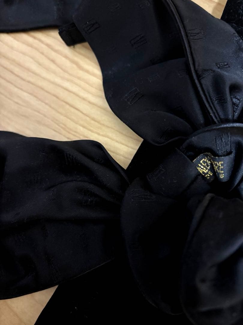 alexandre de paris アレクサンドルドゥパリ シュシュ ロゴ