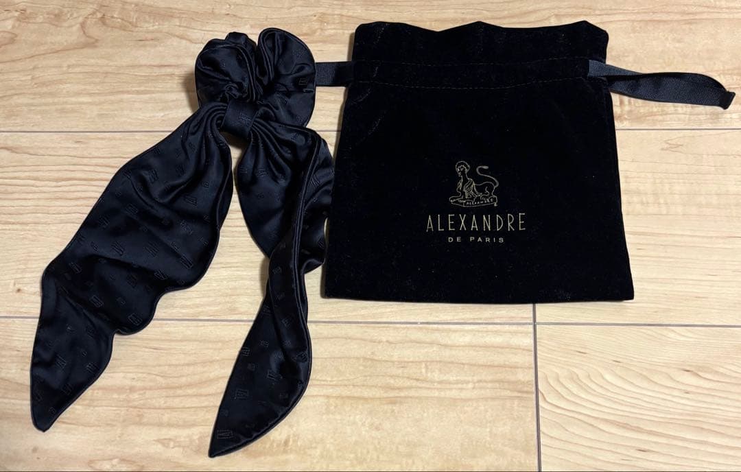 alexandre de paris アレクサンドルドゥパリ シュシュ ロゴ