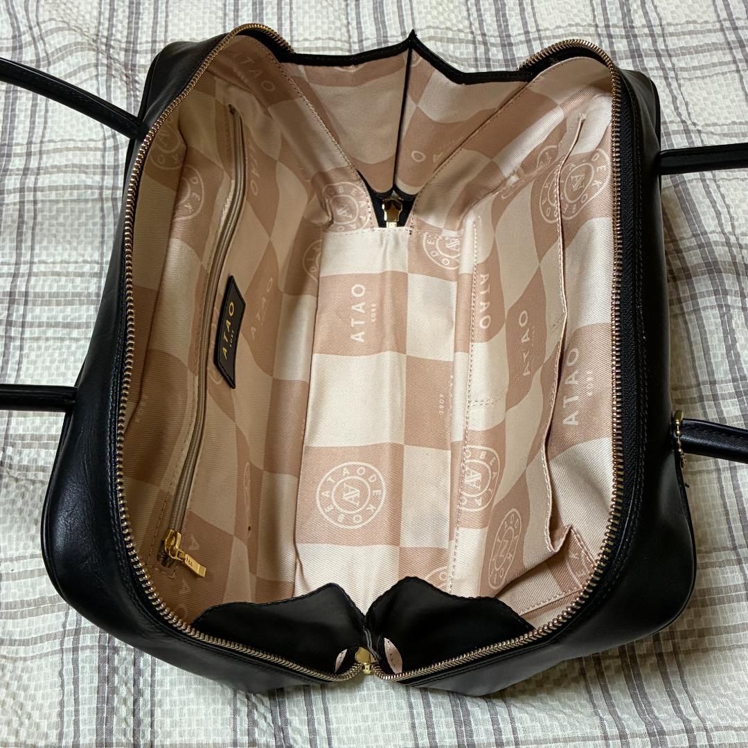 【美品】ＡＴＡＯ　じゃら付でカスタム　横長ボストン　Lungo　チャーム付き