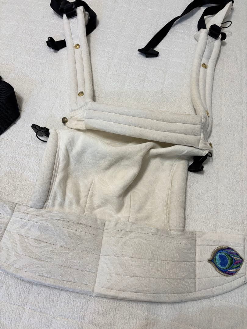 【翌日発送可】アーティポッペ　artipoppe 抱っこ紐