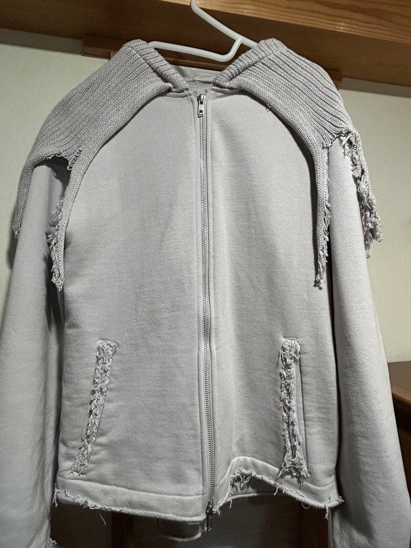 メルカリ最安値　GRANCY グランシー　ニットレイヤードフーディ　パーカー