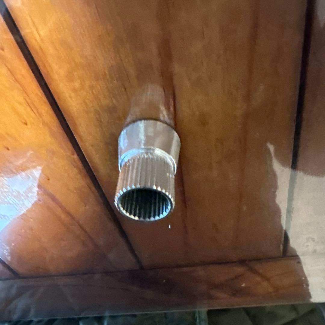 DATSUNコンぺタイプハンドルサニトラ専用ボス付き。