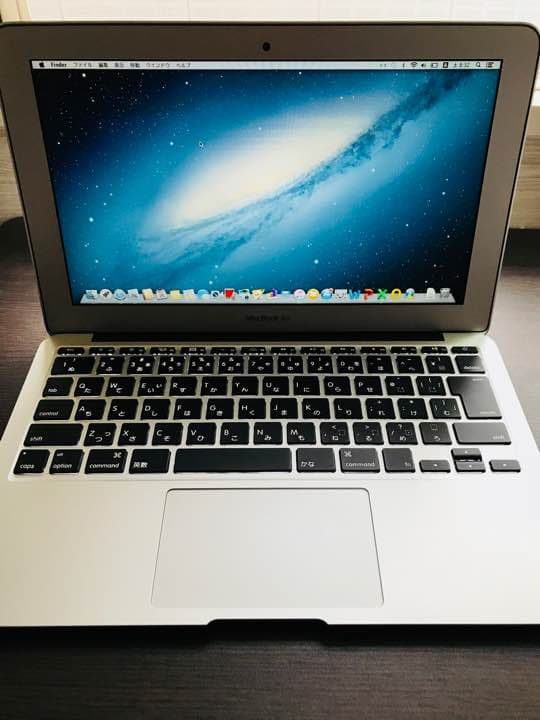 ＊ 11インチ MacBook Air ＊