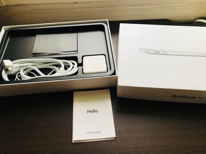 ＊ 11インチ MacBook Air ＊