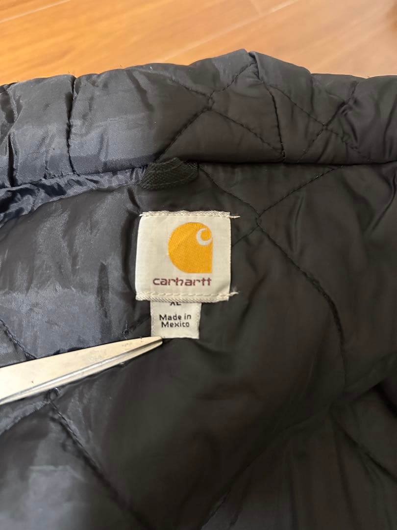 Carhartt アクティブジャケット　ブラック　ナイロン