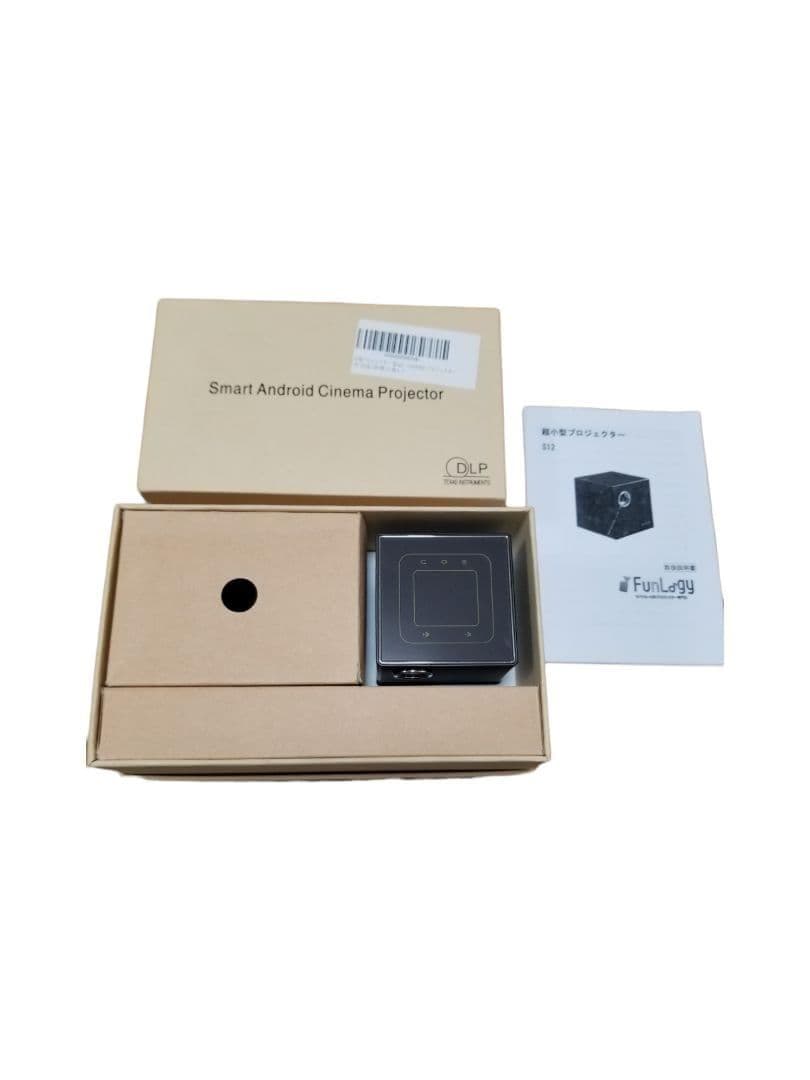 小型プロジェクター FunLogy FUN CUBE S12  タッチパッドで
