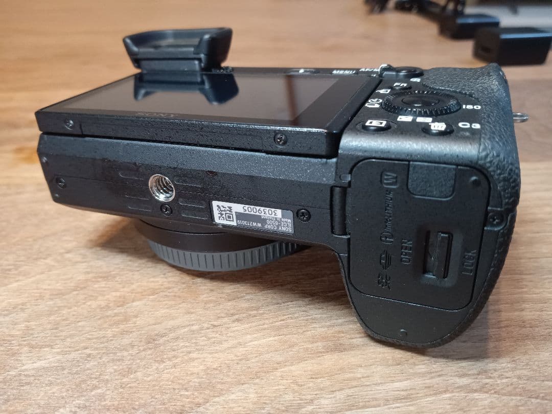 S数5470回【センサー清掃+SmallRig付】 SONY α6500 ボディ