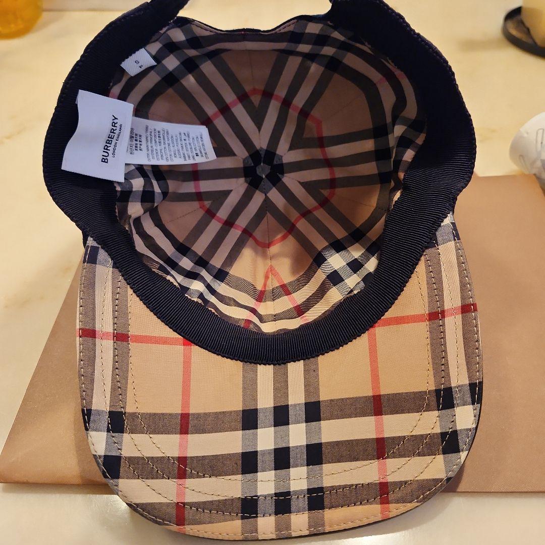 BURBERRY　キャップ