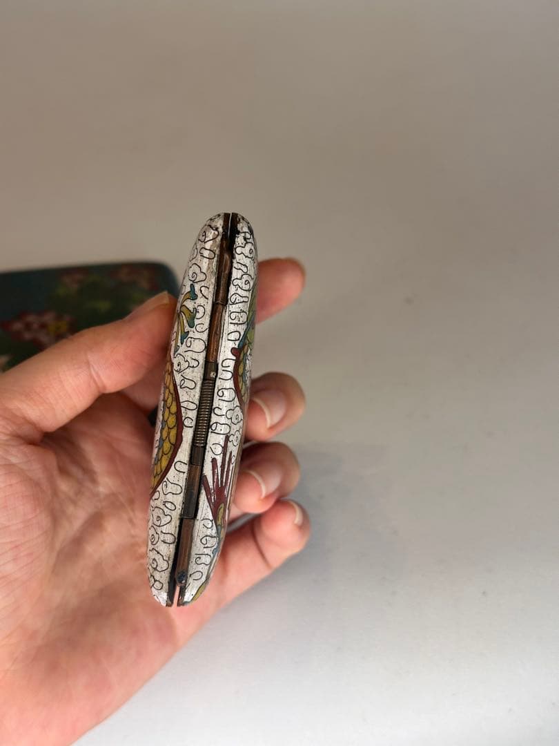 最终価格中国清代掐絲琺瑯 七宝焼 銅製煙具箱二点 龍紋・藍地牡丹文 時代物古美術