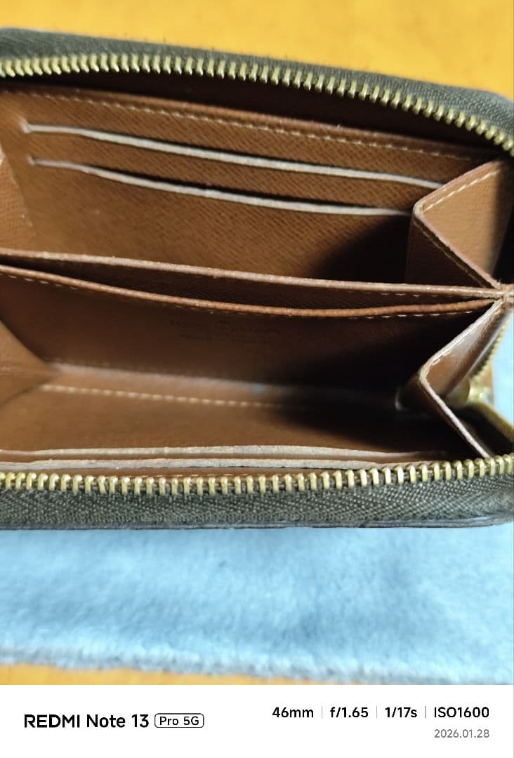 Louis Vuitton モノグラム ケースジッピーウォレット