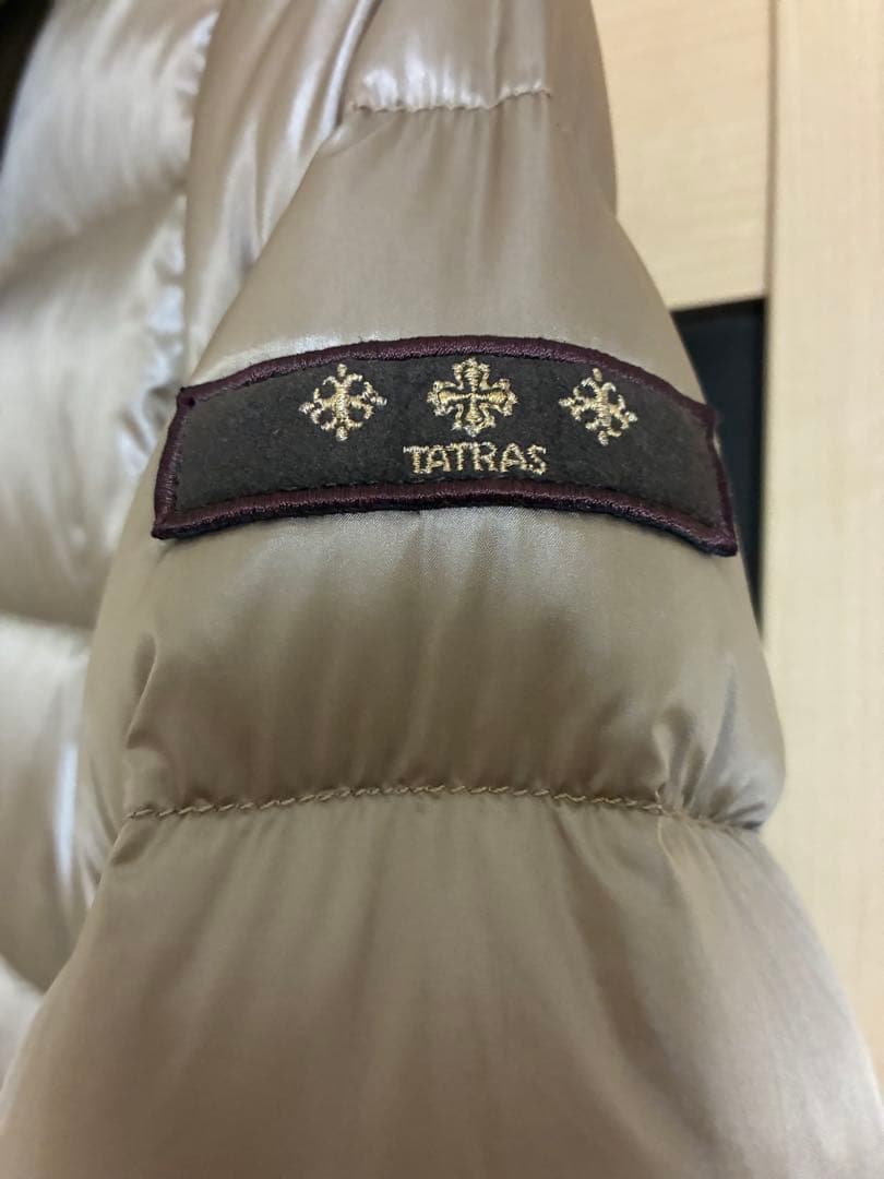 TATRAS ベージュ ダウンジャケット フード付き