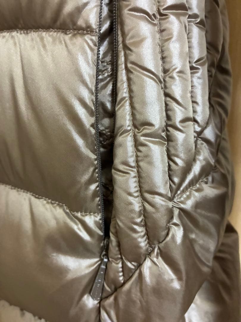 TATRAS ベージュ ダウンジャケット フード付き