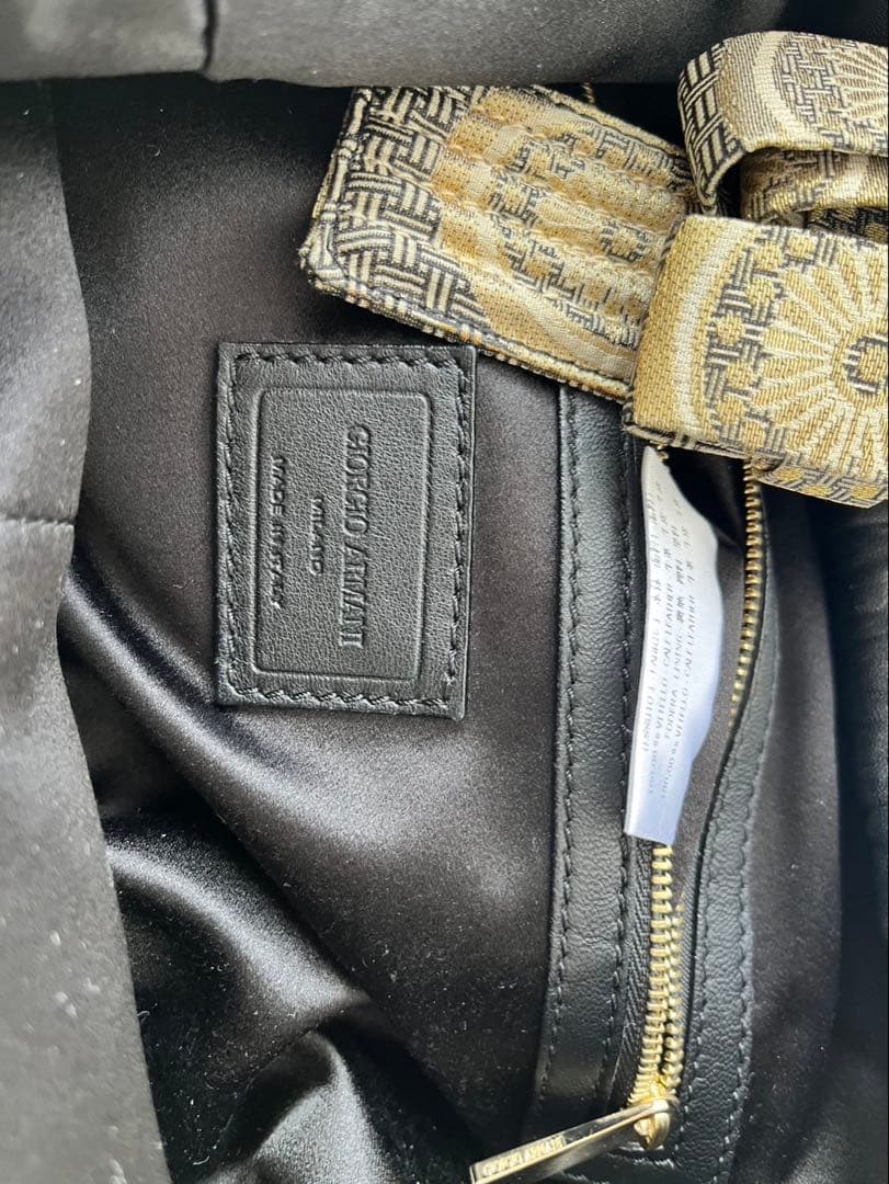 美品　ジョルジオアルマーニ　牛皮　GIORGIO ARMANI 定価30万