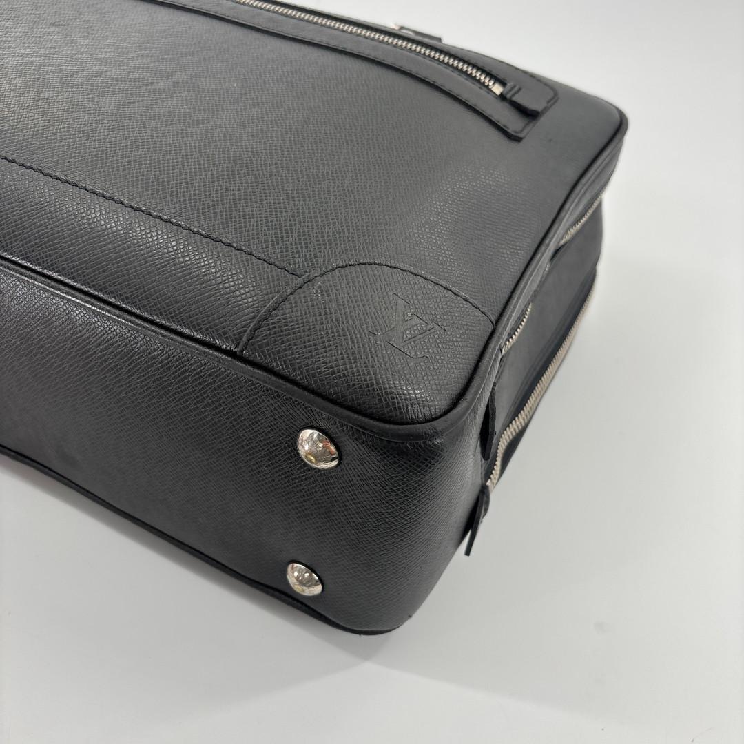 超極美品 ルイヴィトン タイガ アレクサンダー ビジネスバッグ アルドワーズ