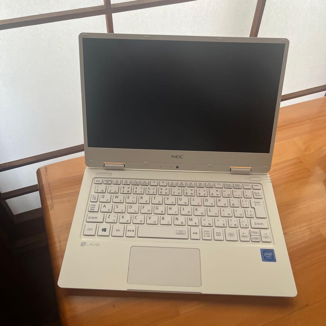 【値下げしました】NEC LAVIE ホワイトノートPC