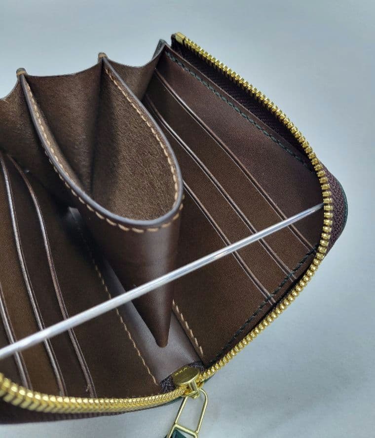 L字ファスナー財布　イタリアレザー　小銭入れ　コンパクト財布　ハンドメイド