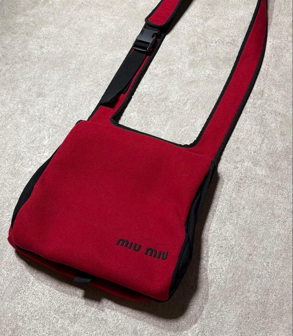 バッグ 1999 miu miu archive red shoulder bag