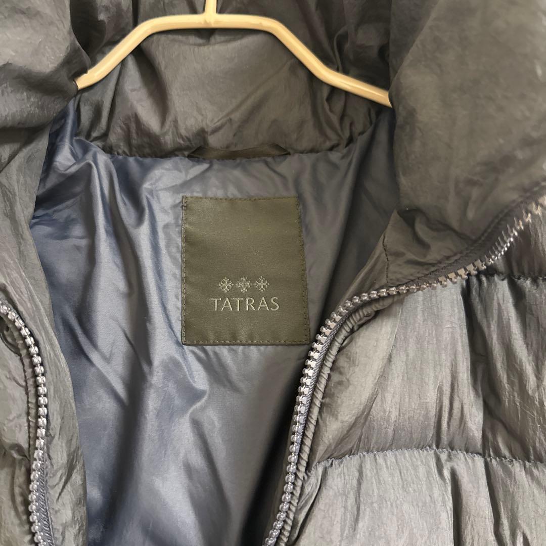 美品 TATRAS ダウン サイズ3 ネイビー ポリテアマ