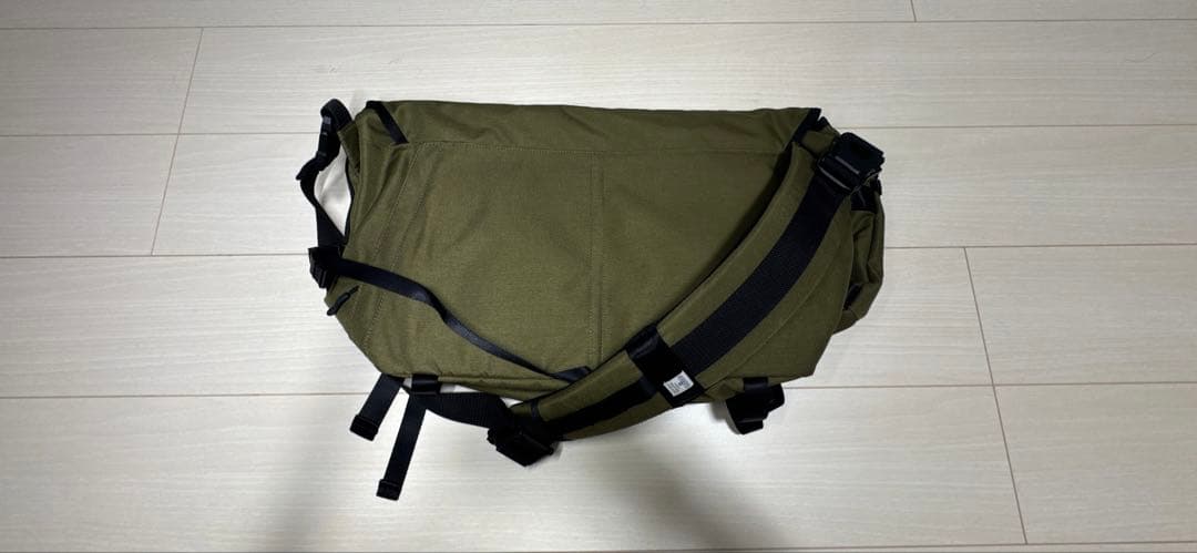 as2ov メッセンジャーバッグ　カーキ