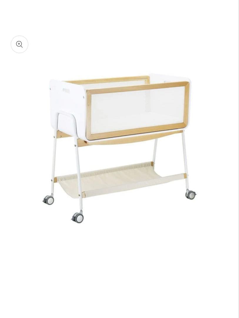 リリワゴン　木製ベビーベッド キャスター付き メッシュデザイン　ホワイト