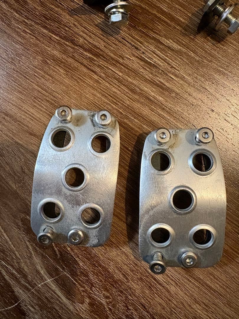 APIO アルミペダルカバー　フットレスセット　jb64