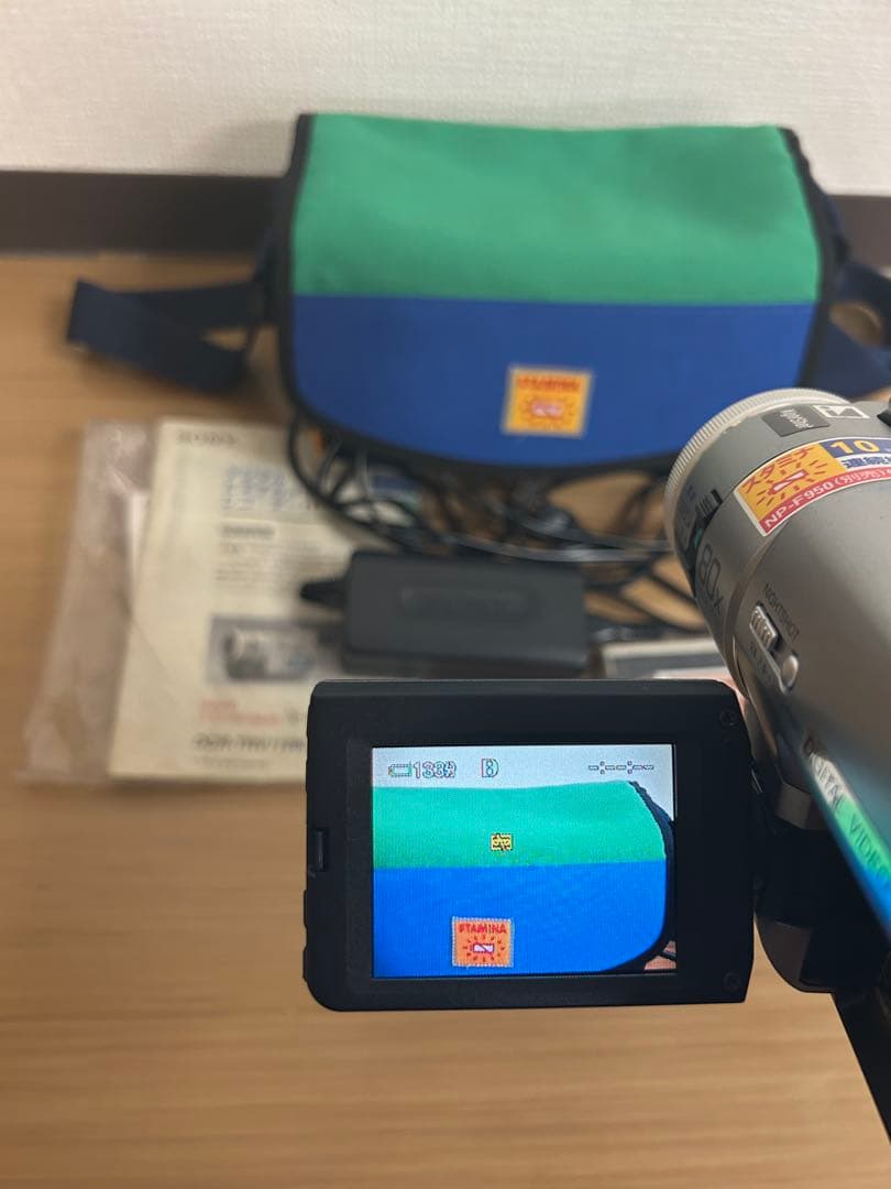 美品　稼働　SONYDCR-TRV110 NTSC Hi8 ビデオカメラ 8mm