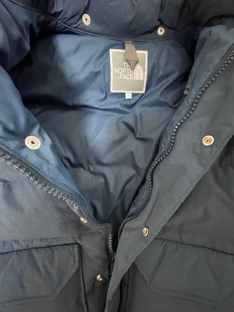 美品　ノースフェイス キャンプシエラ　ダウン ヘリーハンセン　M
