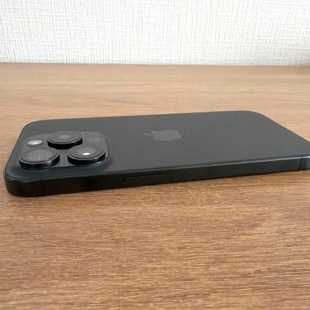【美品/即日発送】iPhone15Pro 本体 1TB SIMフリー