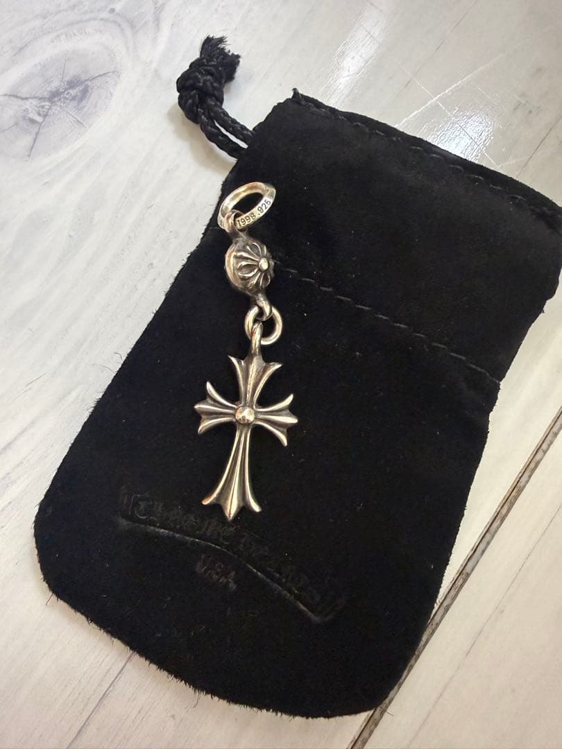 クロムハーツ ワンボールタイニーCHクロス