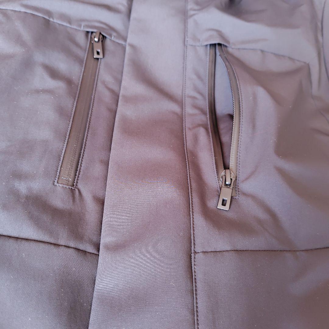 ユニクロハイブリッドダウンパーカ