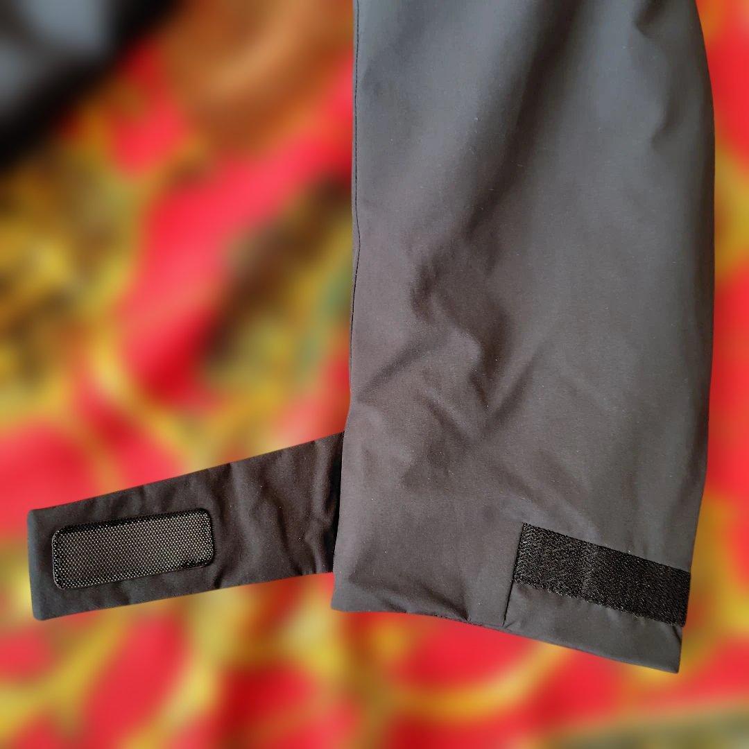 ユニクロハイブリッドダウンパーカ