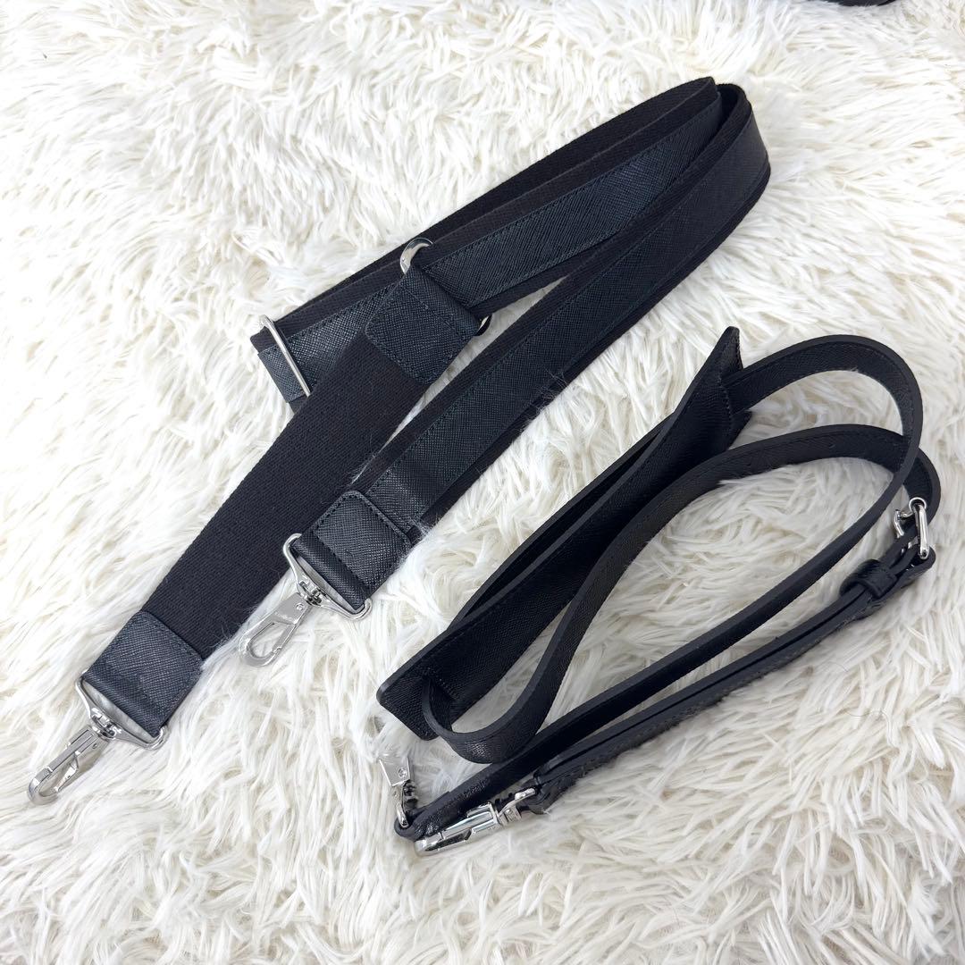 美品 ペッレモルビダ 2室 ブリーフケース ビジネス キャピターノ レザー 黒