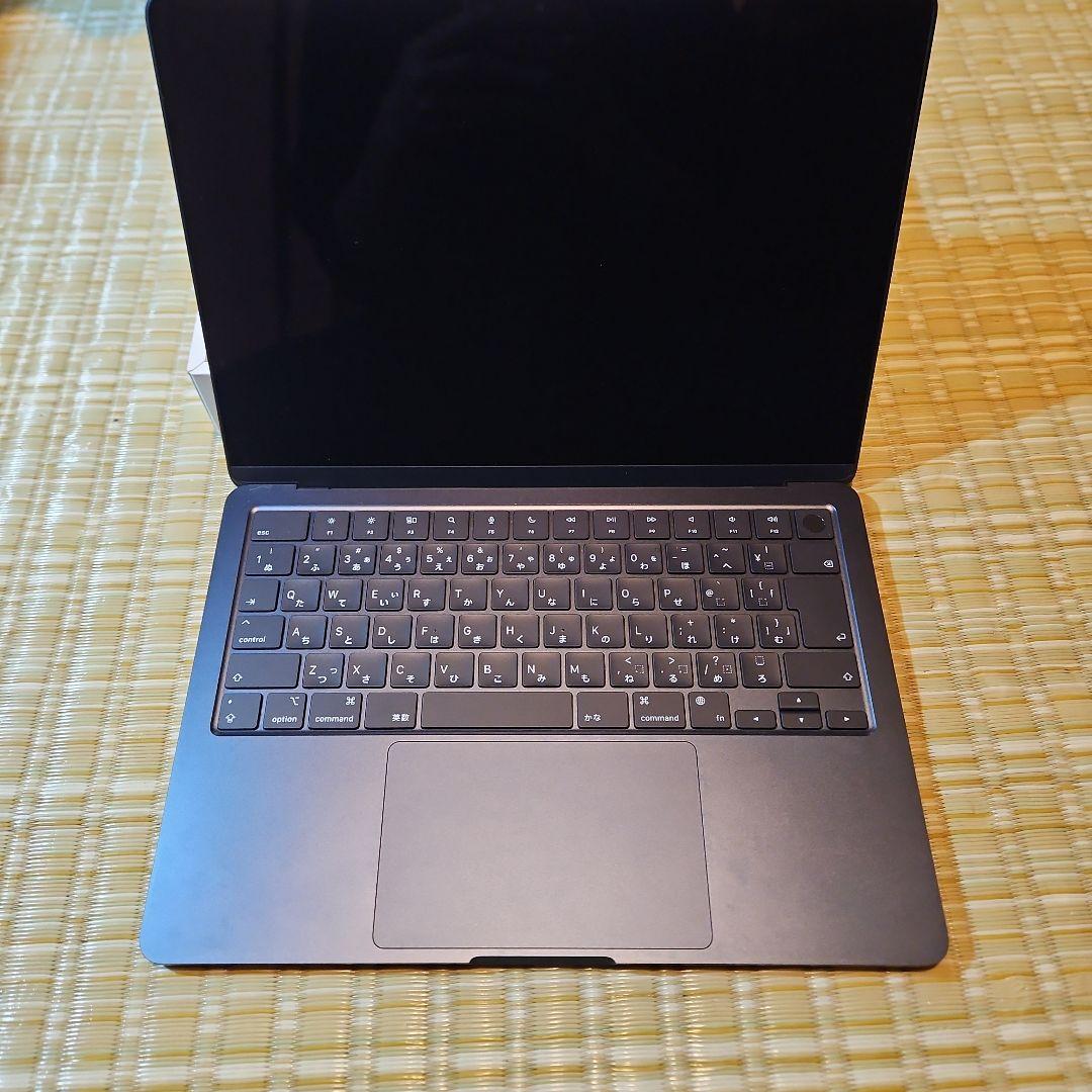 【美品】MacBookAir M2 8GB/256GB