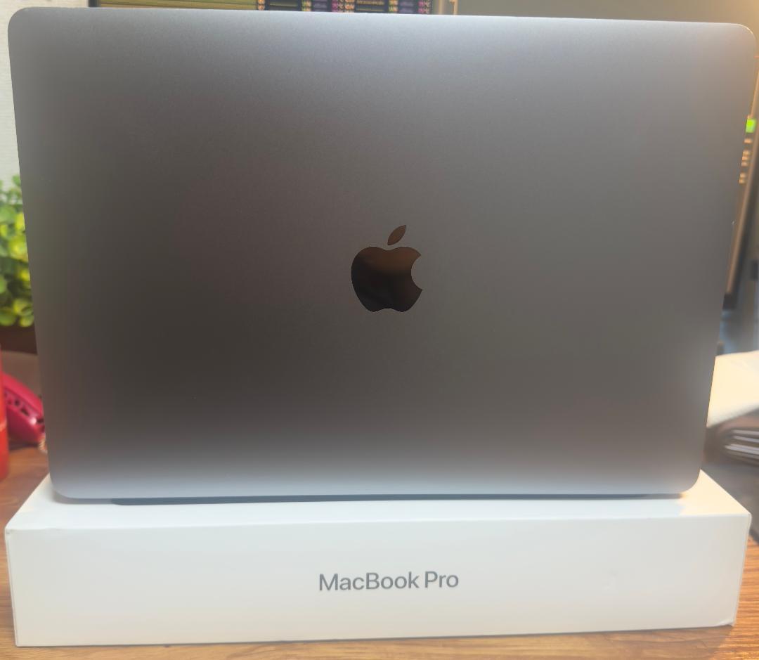 Macbook Pro 13インチ M1 8G/256G USキーボード