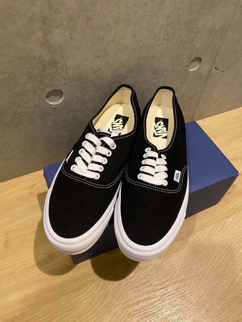 新品VANS PREMIUM AUTHENTIC REISSUE 44 OVY