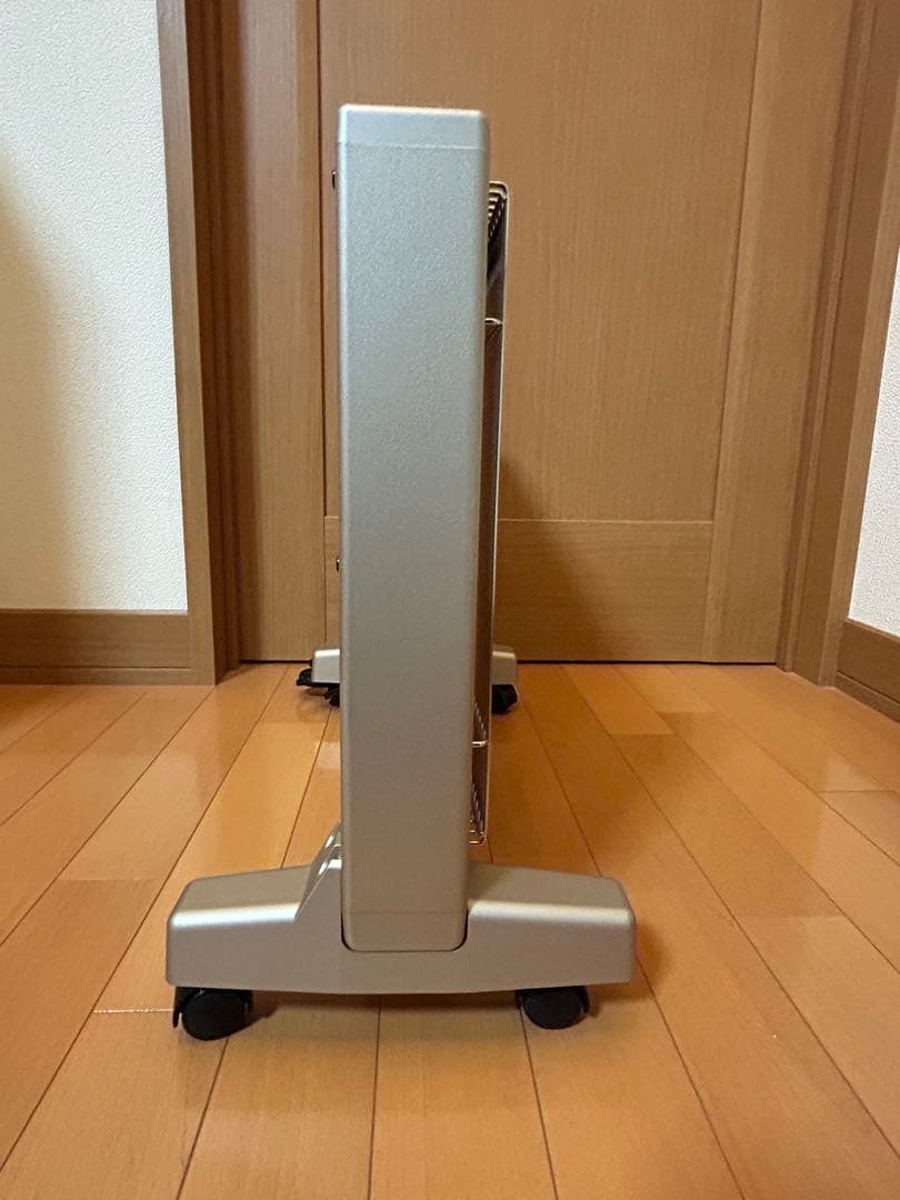 サンルミエ キュート　遠赤外線　E800LS 日本製