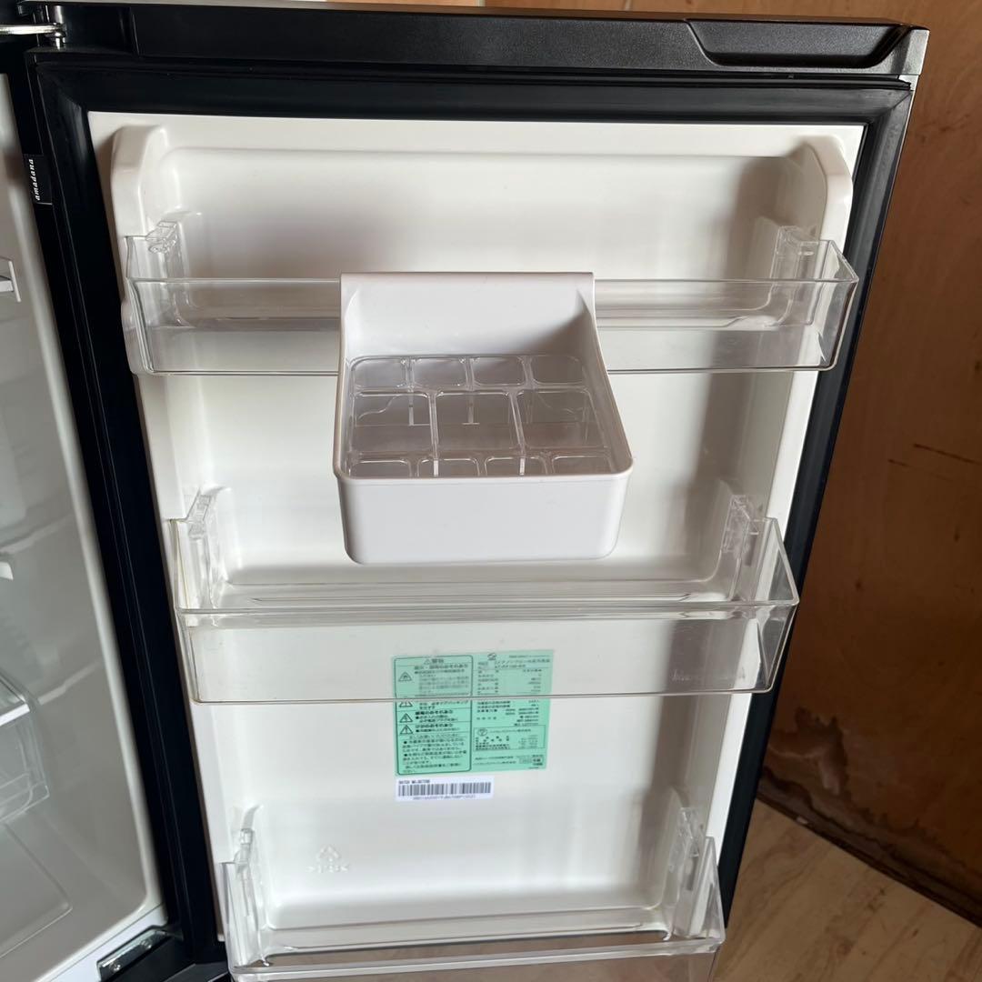 配送設置無料　高年式冷蔵庫　　ハイセンス マットブラック