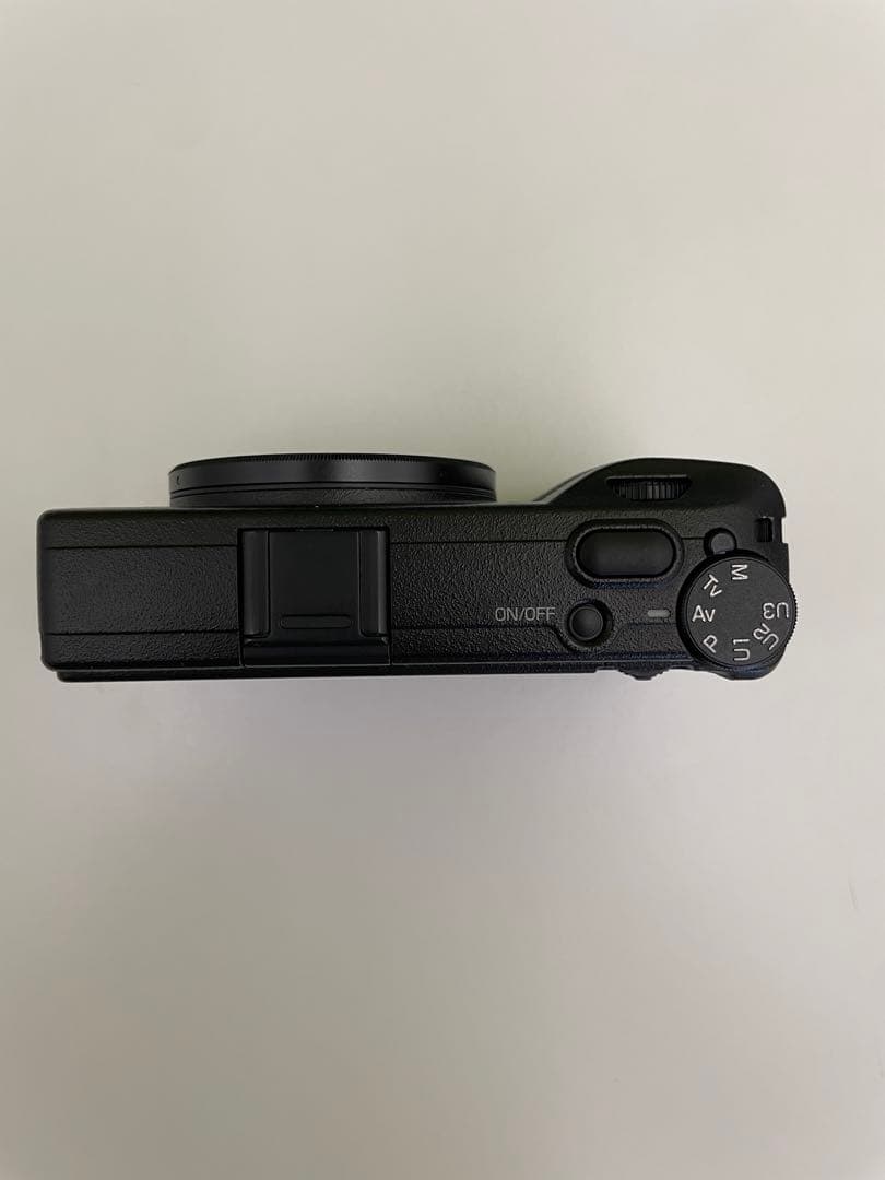 【1/31まで限定価格】 RICOH GRIII ショット回数1258回