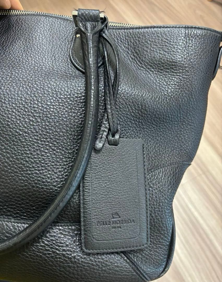 ペッレモルビダ　レザー トートバッグ A4サイズ　※ショルダーベルトと巾着付き