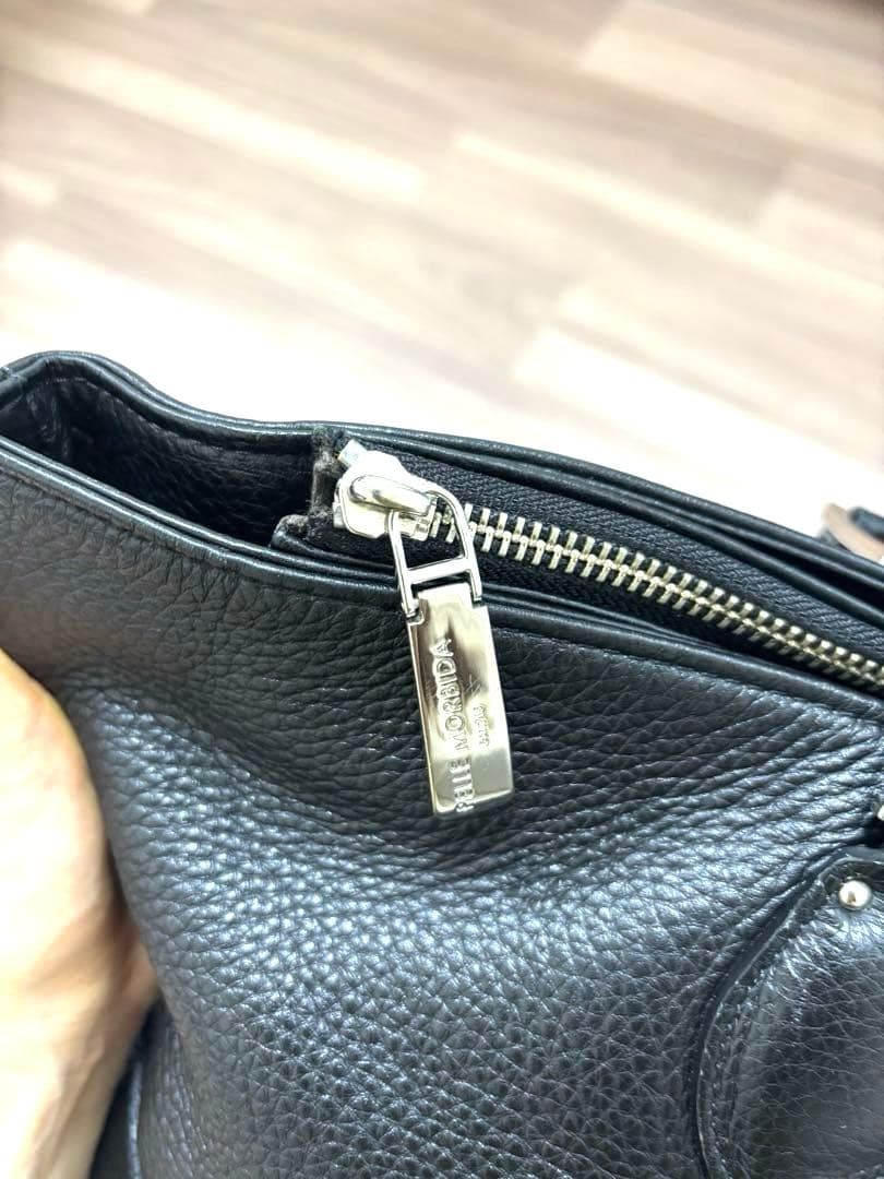 ペッレモルビダ　レザー トートバッグ A4サイズ　※ショルダーベルトと巾着付き